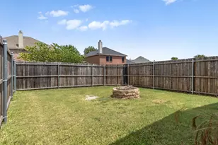 2508 Glen Hollow Dr, Lancaster, TX 75134 - Photo 26