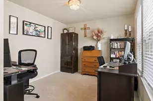 2508 Glen Hollow Dr, Lancaster, TX 75134 - Photo 12