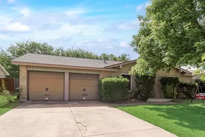 6536 Wakefield Road, North Richland Hills, TX 76182 - Photo 2