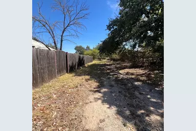 831 Boyd Road, Azle, TX 76020 - Photo 12