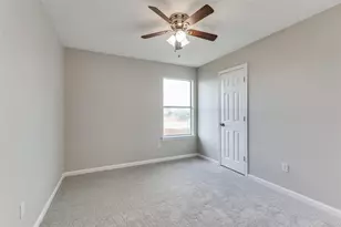 8220 3 Bars Dr, Fort Worth, TX 76179 - Photo 18