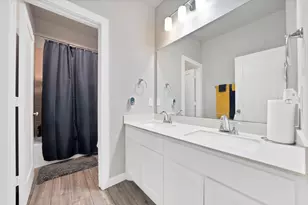 10541 Big Lagoon Dr, Fort Worth, TX 76179 - Photo 38