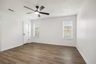 4733-4735 Berridge Ln, Dallas, TX 75227 - Photo 22