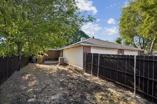 4733-4735 Berridge Ln, Dallas, TX 75227 - Photo 28