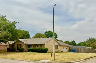 101 Diane Dr, Sanger, TX 76266 - Photo 2