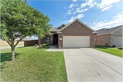 1701 Twin Hills Way, Princeton, TX 75407 - Photo 2