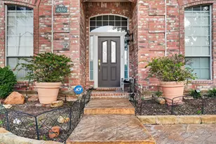 4316 Standridge Dr, The Colony, TX 75056 - Photo 2