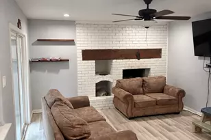 6840 Timothy Dr, Dallas, TX 75227 - Photo 10