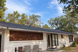 6840 Timothy Dr, Dallas, TX 75227 - Photo 2