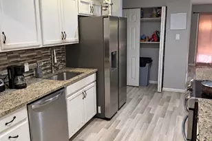6840 Timothy Dr, Dallas, TX 75227 - Photo 12