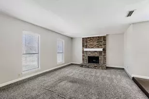 1012 Bellflower Dr, Carrollton, TX 75007 - Photo 4