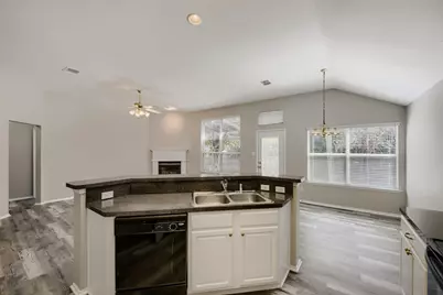 6221 Brooklynn Drive, Fort Worth, TX 76179 - Photo 14