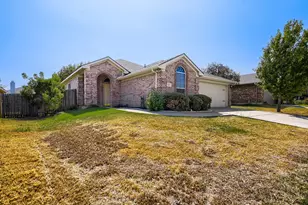 6221 Brooklynn Dr, Fort Worth, TX 76179 - Photo 2