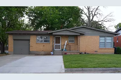 6301 Greenlee Street, Fort Worth, TX 76112 - Photo 2