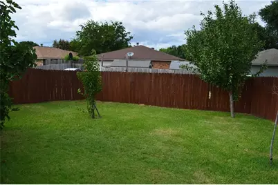 5125 Shannon Drive, The Colony, TX 75056 - Photo 12