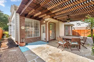 2655 Garden Ridge Ln, Arlington, TX 76006 - Photo 32