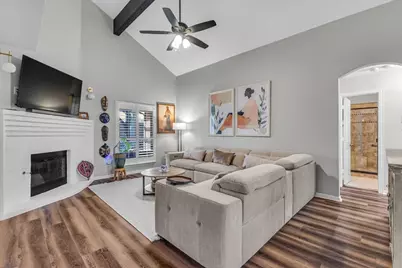 4600 Valleyview Drive, Mansfield, TX 76063 - Photo 8