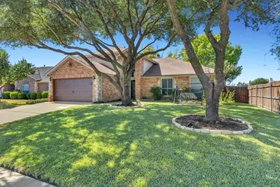 4600 Valleyview Drive, Mansfield, TX 76063 - Photo 2