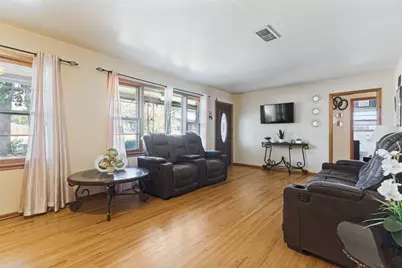 6051 Black Oak Lane, Fort Worth, TX 76114 - Photo 2