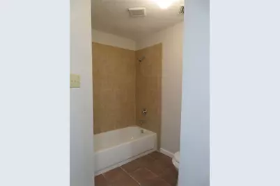 1031 Cresthaven Drive, Lancaster, TX 75134 - Photo 8