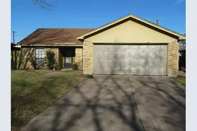 1031 Cresthaven Drive, Lancaster, TX 75134 - Photo 1