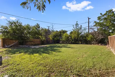 838 Dalworth Street, Grand Prairie, TX 75050 - Photo 14