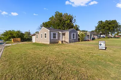 838 Dalworth Street, Grand Prairie, TX 75050 - Photo 2