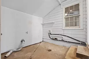 838 Dalworth St, Grand Prairie, TX 75050 - Photo 12