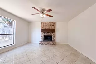4622 Covington Ct, Grand Prairie, TX 75052 - Photo 4