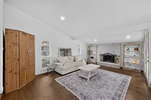 10854 Villa Haven Dr, Dallas, TX 75238 - Photo 8