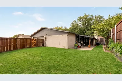 10854 Villa Haven Drive, Dallas, TX 75238 - Photo 24