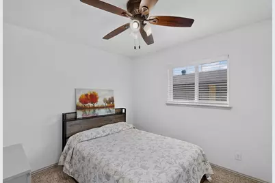 10854 Villa Haven Drive, Dallas, TX 75238 - Photo 16