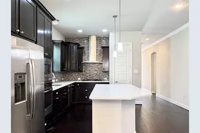 1005 Moonstone Street, Carrollton, TX 75007 - Photo 6