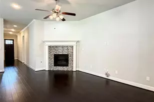 1005 Moonstone St, Carrollton, TX 75007 - Photo 10