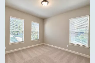 1005 Moonstone Street, Carrollton, TX 75007 - Photo 18