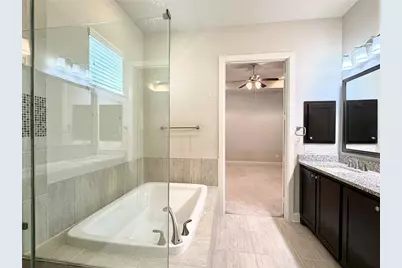 1005 Moonstone Street, Carrollton, TX 75007 - Photo 16