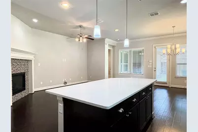 1005 Moonstone Street, Carrollton, TX 75007 - Photo 8
