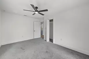 3113 Avenue I, Fort Worth, TX 76105 - Photo 10
