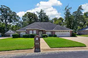 202 Northcreek Dr, Chandler, TX 75758 - Photo 2