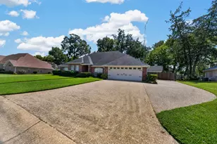 202 Northcreek Dr, Chandler, TX 75758 - Photo 4