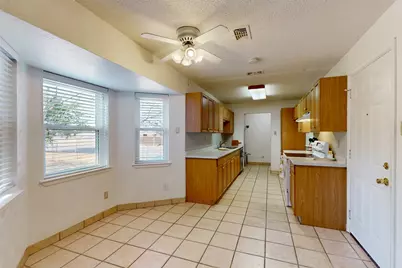 1000 Springdale Road, Bedford, TX 76021 - Photo 10