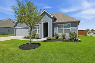 4028 Cornerstone Cir, Granbury, TX 76048 - Photo 1