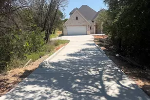 4011 Ponca Dr, Granbury, TX 76048 - Photo 1