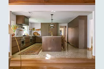 906 Leatrice Drive, Dallas, TX 75208 - Photo 10