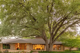 906 Leatrice Dr, Dallas, TX 75208 - Photo 40