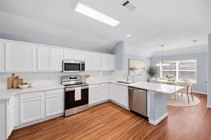 717 Creekside Dr, Little Elm, TX 75068 - Photo 4