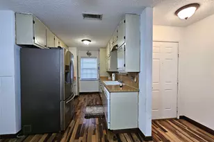 6208 Brookside Dr, Watauga, TX 76148 - Photo 10