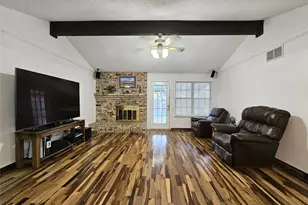 6208 Brookside Dr, Watauga, TX 76148 - Photo 2