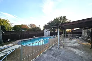 6208 Brookside Dr, Watauga, TX 76148 - Photo 34