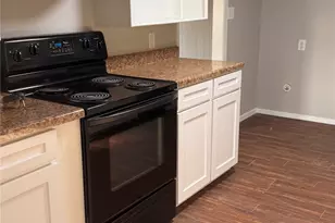 806 W Atchley Ave, Alvarado, TX 76009 - Photo 12